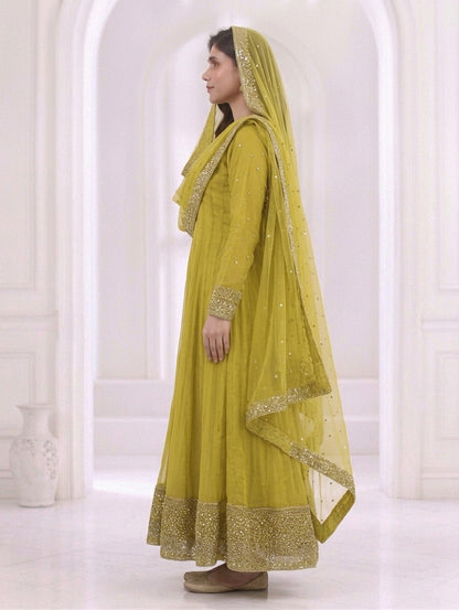 Zahra Rubab Lavender Embroidered 3-Piece Suit